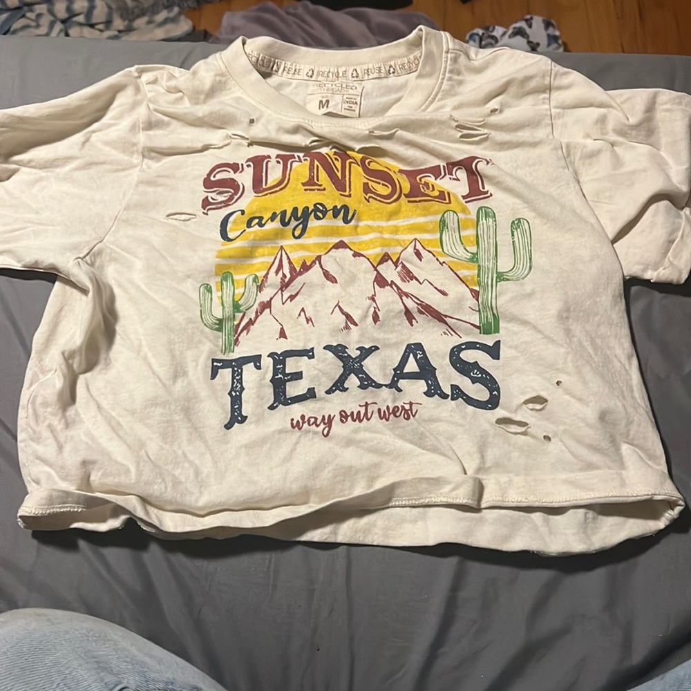 Never been worn crop top women’s size medium